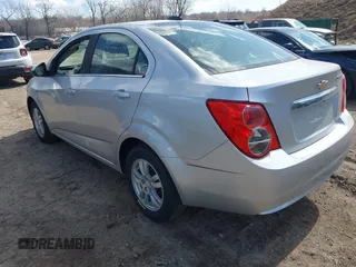 2015 Chevrolet Sonic LT with VIN 1G1JC5SH5F4212883, listed as a IAAI auction lot 41877786 with 91,941 mi miles and . Bid and sale history available at DreamBid. Image 3.