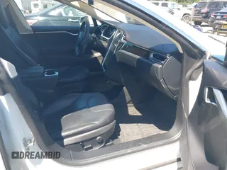 2014 Tesla Model S 60 с VIN 5YJSA1H18EFP29428, выставлен на аукционе IAAI как лот 42690205 с пробегом 54 435 миль миль и . История ставок и продаж доступна на DreamBid. Изображение 5.