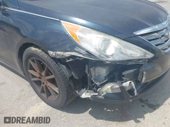 2013 Hyundai Sonata Limited with VIN 5NPEC4AB1DH636469, listed as a IAAI auction lot 42183823 with 186,219 mi miles and . Bid and sale history available at DreamBid. Image 6.