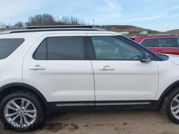2018 Ford Explorer XLT z VIN 1FM5K8D82JGB40991, wystawiony jako IAAI lot #40883365 z przebiegiem 92 183 mil mil oraz . Historia ofert i sprzedaży dostępna na DreamBid. Obrazek 13.