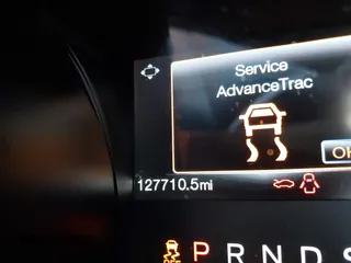 2017 Ford Mustang V6 с VIN 1FA6P8AM0H5320588, выставлен на аукционе IAAI как лот 41533399 с пробегом 127 710 миль миль и . История ставок и продаж доступна на DreamBid. Изображение 15.