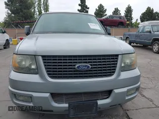 2006 Ford Expedition Limited with VIN 1FMFU19536LA76303, listed as a IAAI auction lot 42136720 with 129,491 mi miles. Bid and sale history available at carsss.com. Image 6.
