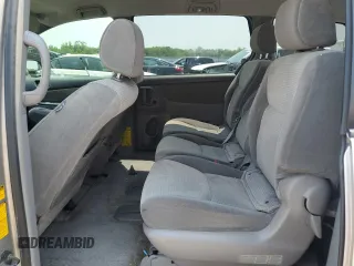 2008 Toyota Sienna CE z VIN 5TDZK23C88S221020, wystawiony jako Copart lot #59200925 z przebiegiem 163 513 mil mil oraz Szkoda całkowita • Salvage title. Historia ofert i sprzedaży dostępna na DreamBid. Obrazek 11.