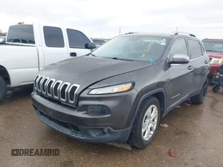 2018 Jeep Cherokee Latitude Plus with VIN 1C4PJLLBXJD621833, listed as a IAAI auction lot 41325843 with 65,326 mi miles. Bid and sale history available at carsss.com. Image 17.