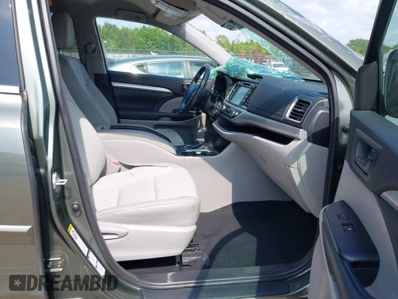 2017 Toyota Highlander LE with VIN 5TDBZRFH0HS442172, listed as a IAAI auction lot 42436089 with 95,437 mi miles and . Bid and sale history available at DreamBid. Image 5.