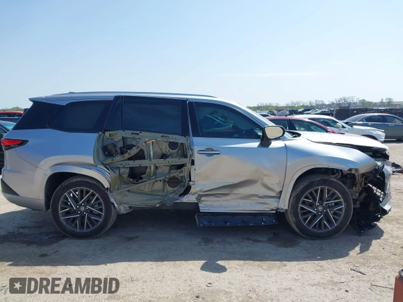2024 Lexus TX 350 with VIN 5TDAAAA6XRS012001, listed as a IAAI auction lot 41920283 with 742 mi miles and . Bid and sale history available at DreamBid. Image 12.