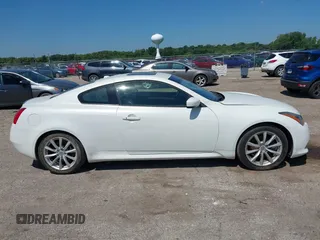 2014 Infiniti Q60 Journey with VIN JN1CV6EK7EM111241, listed as a IAAI auction lot 42653792 with 196,431 mi miles and . Bid and sale history available at DreamBid. Image 13.
