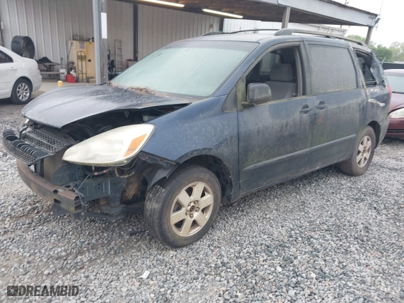 2004 Toyota Sienna CE with VIN 5TDZA23C04S085432, listed as a IAAI auction lot 41957426 with 273,480 mi miles. Bid and sale history available at carsss.com. Image 2.
