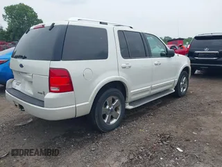 2003 Ford Explorer with VIN 1FMDU85W93ZB10610, listed as a IAAI auction lot 42506032 with 247,444 mi miles and . Bid and sale history available at DreamBid. Image 4.