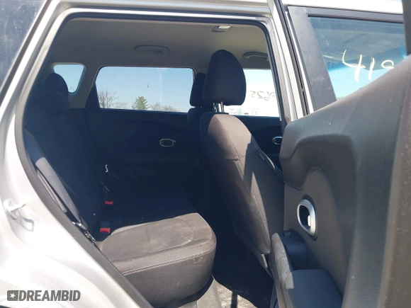 2018 Kia Soul with VIN KNDJN2A20J7581140, listed as a IAAI auction lot 41962548 with 86,497 mi miles. Bid and sale history available at carsss.com. Image 8.