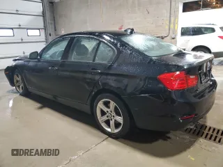 2013 BMW 3 Series 328i xDrive z VIN WBA3B5C50DF590552, wystawiony jako Copart lot #54303835 z przebiegiem 124 700 mil mil oraz Czysty tytuł • Clean title. Historia ofert i sprzedaży dostępna na DreamBid. Obrazek 2.