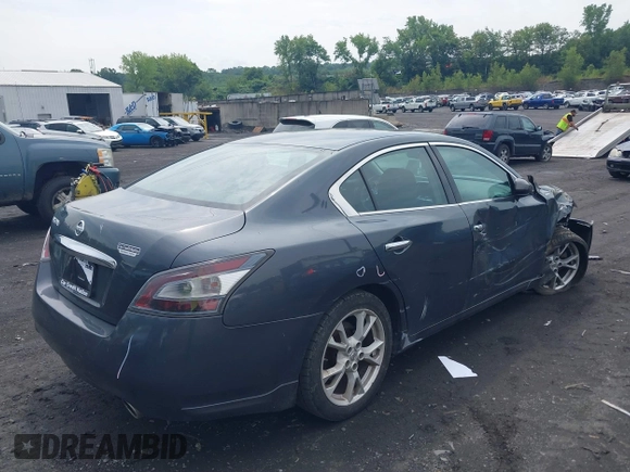 2013 Nissan Maxima SV with VIN 1N4AA5AP8DC806396, listed as a IAAI auction lot 39946999 with 141,665 mi miles and . Bid and sale history available at DreamBid. Image 4.
