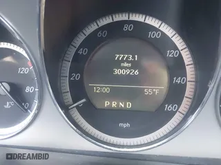 2009 Mercedes-Benz C-Class 3.0L Sport with VIN WDDGF54X19R061356, listed as a IAAI auction lot 41910107 with 300,926 mi miles. Bid and sale history available at carsss.com. Image 7.