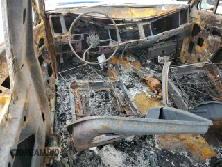 1987 Ford Bronco с VIN 1FMCU14T3HUC77415, выставлен на аукционе Copart как лот 47737825 с пробегом Не указан миль и На запчасти • Non repairable. История ставок и продаж доступна на DreamBid. Изображение 8.