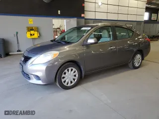 2012 Nissan Versa SL with VIN 3N1CN7AP3CL884299, listed as a Copart auction lot 49767595 with 184,242 mi miles and Salvage Title. Bid and sale history available at carsss.com. Image 1.
