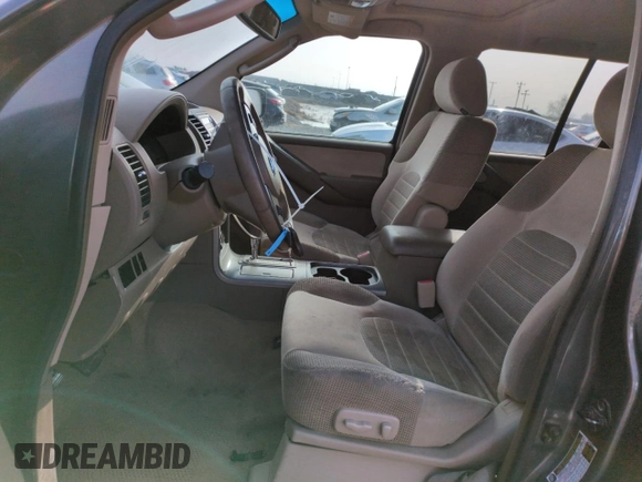 2006 Nissan Pathfinder SE z VIN 5N1AR18W16C627737, wystawiony jako Copart lot #82038594 z przebiegiem 179 084 mil mil oraz Czysty tytuł • Clean title. Historia ofert i sprzedaży dostępna na DreamBid. Obrazek 7.