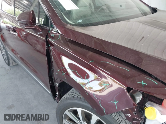 2019 Lincoln MKC Reserve with VIN 5LMCJ3C94KUL50192, listed as a IAAI auction lot 42217678 with 21,344 mi miles and . Bid and sale history available at DreamBid. Image 6.