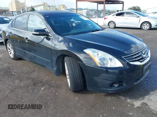2010 Nissan Altima 3.5 SR with VIN 1N4BL2AP7AN510735, listed as a IAAI auction lot 41820166 with 184,172 mi miles. Bid and sale history available at carsss.com. Image 1.