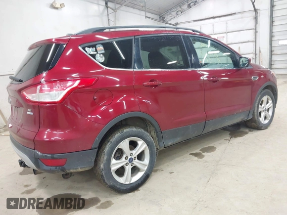 2013 Ford Escape SE z VIN 1FMCU9GX8DUC10980, wystawiony jako IAAI lot #42069613 z przebiegiem 153 890 mil mil oraz . Historia ofert i sprzedaży dostępna na DreamBid. Obrazek 4.