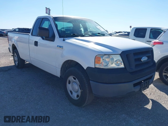 2007 Ford F-150 XL with VIN 1FTRF12217NA59906, listed as a IAAI auction lot 41685961 with 81,976 mi miles. Bid and sale history available at carsss.com. Image 1.