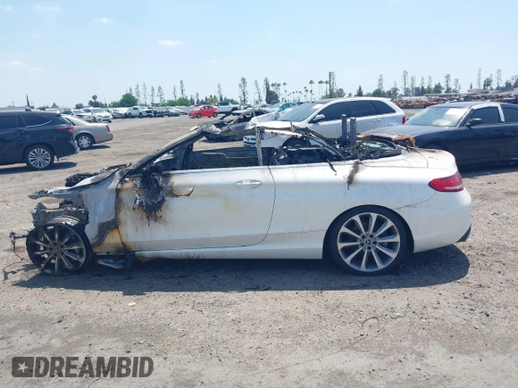 2018 Mercedes-Benz C 300 with VIN WDDWK4JB3JF695168, listed as a IAAI auction lot 41719546 with Not provided miles and . Bid and sale history available at DreamBid. Image 14.
