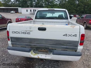 1998 Dodge Ram 1500 with VIN 1B7HF16YXWS577605, listed as a IAAI auction lot 40290315 with 220,771 mi miles. Bid and sale history available at carsss.com. Image 8.