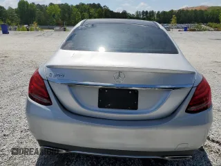 2015 Mercedes-Benz C 300 with VIN 55SWF4JB1FU077291, listed as a Copart auction lot 56153025 with 62,000 mi miles and Clean Title. Bid and sale history available at DreamBid. Image 6.