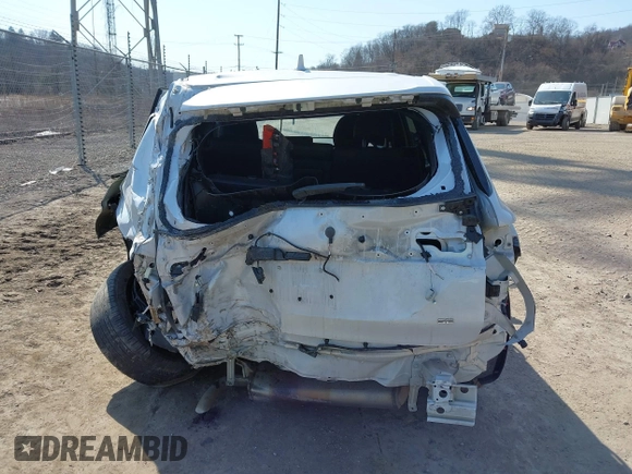 2022 Mitsubishi Outlander SE z VIN JA4J4UA80NZ033078, wystawiony jako IAAI lot #41773711 z przebiegiem 52 428 mil mil oraz . Historia ofert i sprzedaży dostępna na DreamBid. Obrazek 16.