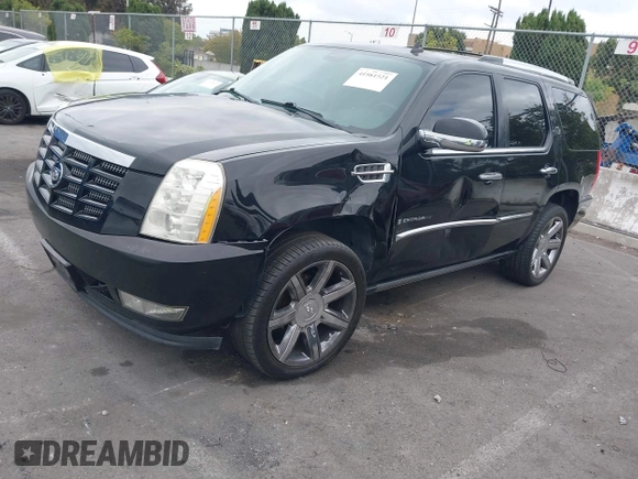 2008 Cadillac Escalade z VIN 1GYFK63848R223426, wystawiony jako IAAI lot #41981521 z przebiegiem 136 773 mil mil oraz . Historia ofert i sprzedaży dostępna na DreamBid. Obrazek 2.