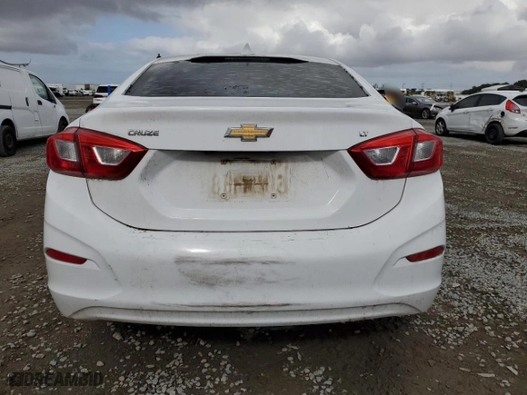 2017 Chevrolet Cruze LT with VIN 1G1BE5SM5H7271476, listed as a Copart auction lot 51722255 with 184,917 mi miles and Clean Title. Bid and sale history available at carsss.com. Image 6.
