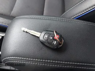 2017 Toyota Corolla L z VIN 2T1BURHE8HC764049, wystawiony jako IAAI lot #41653699 z przebiegiem 401 813 mil mil oraz . Historia ofert i sprzedaży dostępna na DreamBid. Obrazek 11.