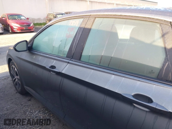 2023 Volkswagen Jetta Sport z VIN 3VWBM7BU5PM035014, wystawiony jako IAAI lot #41818798 z przebiegiem 21 202 mil mil oraz . Historia ofert i sprzedaży dostępna na DreamBid. Obrazek 14.