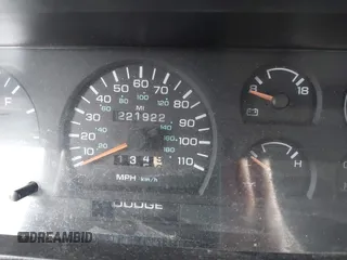 1996 Dodge Dakota z VIN 1B7FL26P7TS578266, wystawiony jako IAAI lot #42144732 z przebiegiem 221 922 mil mil oraz . Historia ofert i sprzedaży dostępna na DreamBid. Obrazek 7.