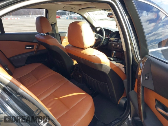 2007 BMW 5 Series 530xi with VIN WBANF735X7CY17406, listed as a IAAI auction lot 41592517 with 139,728 mi miles and . Bid and sale history available at carsss.com. Image 8.