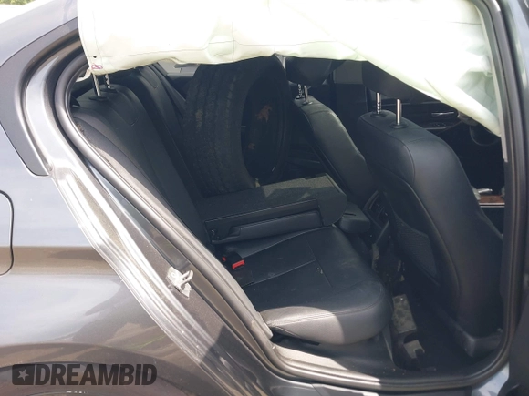 2015 BMW 3 Series 328i xDrive с VIN WBA3B5G53FNS20635, выставлен на аукционе IAAI как лот 42744509 с пробегом Не указан миль и . История ставок и продаж доступна на DreamBid. Изображение 8.