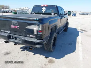 2017 GMC Sierra 1500 SLT z VIN 3GTU2NEC8HG211837, wystawiony jako IAAI lot #41876845 z przebiegiem 138 945 mil mil oraz . Historia ofert i sprzedaży dostępna na DreamBid. Obrazek 4.