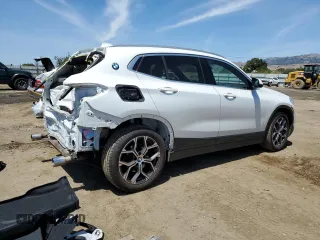 2023 BMW X2 sDrive28i z VIN WBXYH9C06P5V65784, wystawiony jako Copart lot #57108985 z przebiegiem 37 113 mil mil oraz Szkoda całkowita • Salvage title. Historia ofert i sprzedaży dostępna na DreamBid. Obrazek 3.