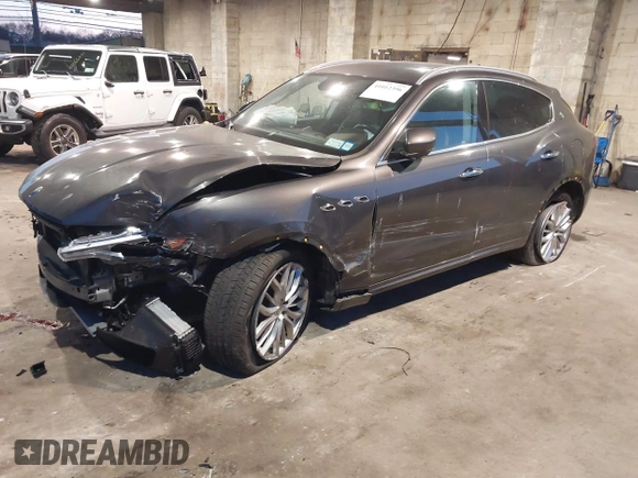 2021 Maserati Levante GranLusso with VIN ZN661XUL4MX372196, listed as a IAAI auction lot 41012396 with 37,600 mi miles. Bid and sale history available at carsss.com. Image 18.