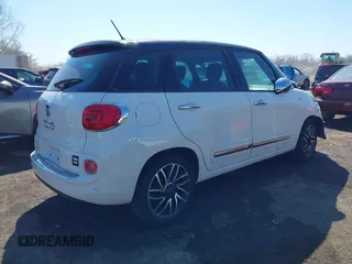 2014 FIAT 500L Lounge z VIN ZFBCFACHXEZ028896, wystawiony jako IAAI lot #41751360 z przebiegiem 157 966 mil mil oraz . Historia ofert i sprzedaży dostępna na DreamBid. Obrazek 4.