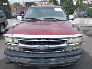 2003 Chevrolet Suburban LT with VIN 1GNEC16Z93J123780, listed as a IAAI auction lot 41462005 with 162,498 mi miles. Bid and sale history available at carsss.com. Image 12.
