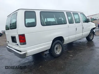 2011 Ford Econoline Passenger XL z VIN 1FBSS3BL4BDA66921, wystawiony jako IAAI lot #41443103 z przebiegiem 143 518 mil mil oraz . Historia ofert i sprzedaży dostępna na DreamBid. Obrazek 4.