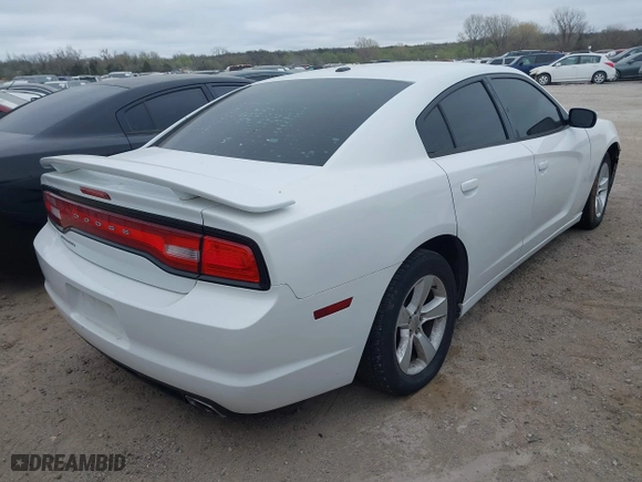 2013 Dodge Charger SXT Plus with VIN 2C3CDXHGXDH537220, listed as a IAAI auction lot 41905479 with 140,075 mi miles. Bid and sale history available at carsss.com. Image 4.