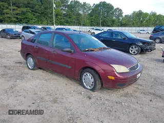 2006 Ford Focus S with VIN 1FAFP34N96W241497, listed as a IAAI auction lot 42633709 with Not provided miles and . Bid and sale history available at DreamBid. Image 1.