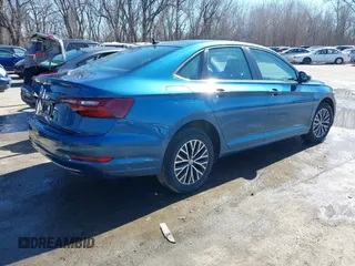 2021 Volkswagen Jetta S z VIN 3VWC57BU0MM009093, wystawiony jako IAAI lot #41643969 z przebiegiem 54 723 mil mil oraz . Historia ofert i sprzedaży dostępna na DreamBid. Obrazek 4.