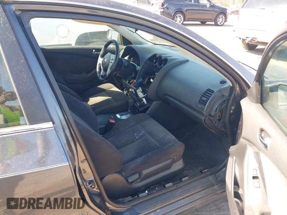 2009 Nissan Altima SL with VIN 1N4AL21E49N505305, listed as a IAAI auction lot 41792665 with 164,592 mi miles and . Bid and sale history available at DreamBid. Image 5.