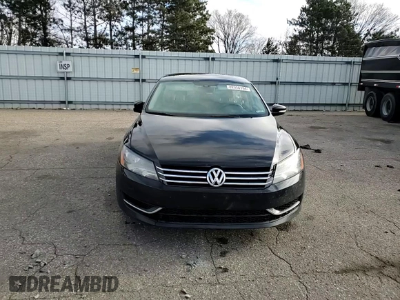 2013 Volkswagen Passat Wolfsburg Edition with VIN 1VWAP7A32DC099665, listed as a Copart auction lot 82558194 with 173,109 mi miles and Salvage Title. Bid and sale history available at carsss.com. Image 10.