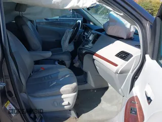 2014 Toyota Sienna XLE with VIN 5TDYK3DC1ES472036, listed as a IAAI auction lot 40546573 with 134,907 mi miles and . Bid and sale history available at DreamBid. Image 5.