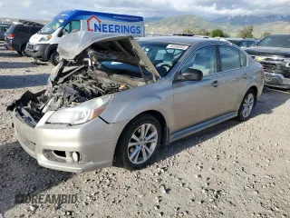 2014 Subaru Legacy 2.5i z VIN 4S3BMCA66E3017067, wystawiony jako Copart lot #56508965 z przebiegiem 216 144 mil mil oraz Szkoda całkowita • Salvage title. Historia ofert i sprzedaży dostępna na DreamBid. Obrazek 1.