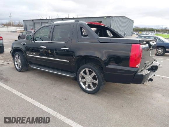 2008 Cadillac Escalade EXT z VIN 3GYFK62898G267066, wystawiony jako IAAI lot #41838226 z przebiegiem 115 559 mil mil oraz . Historia ofert i sprzedaży dostępna na DreamBid. Obrazek 3.