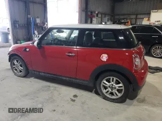 2011 MINI Hardtop z VIN WMWSU3C58BT095542, wystawiony jako Copart lot #57474055 z przebiegiem 41 490 mil mil oraz Szkoda całkowita • Salvage title. Historia ofert i sprzedaży dostępna na DreamBid. Obrazek 2.